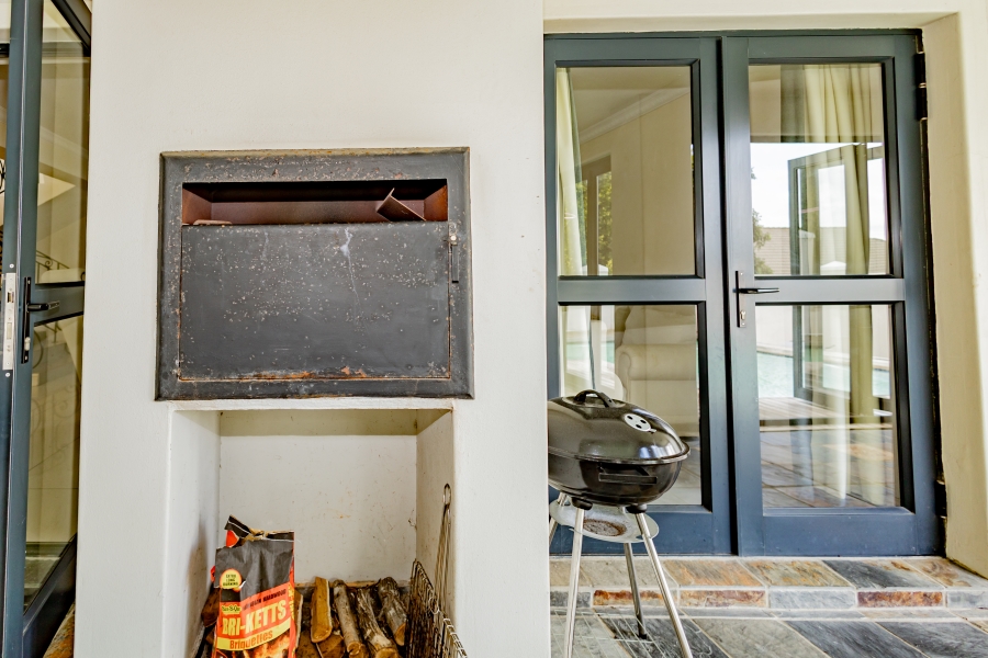 4 Bedroom Property for Sale in Zevenwacht Country Estate Western Cape